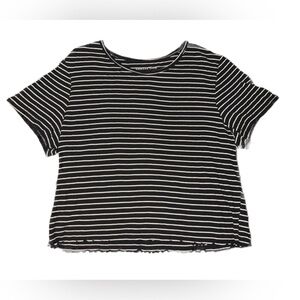 American Eagle black and white striped shirt